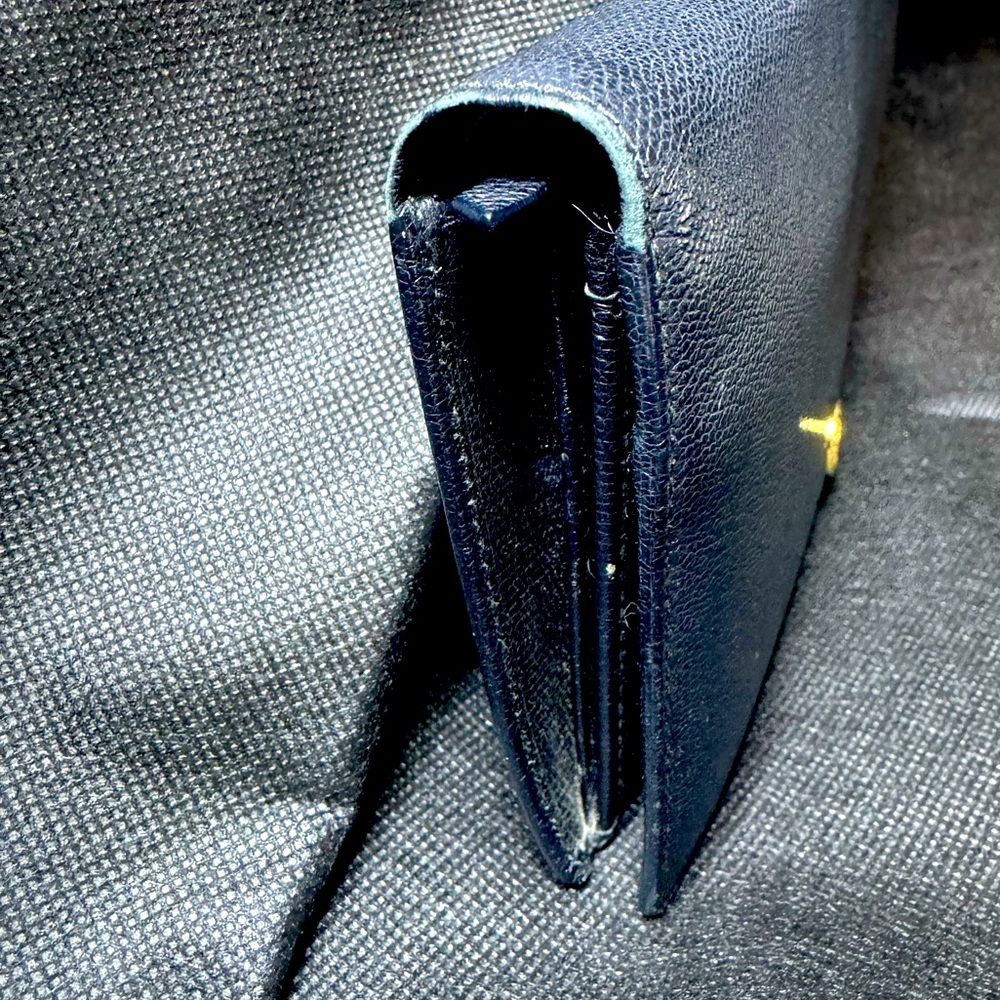 Chanel Caviar Black Long Wallet W/ Gold CC Medallion Spain 2008 Rare Vintage - Picture 3 of 16